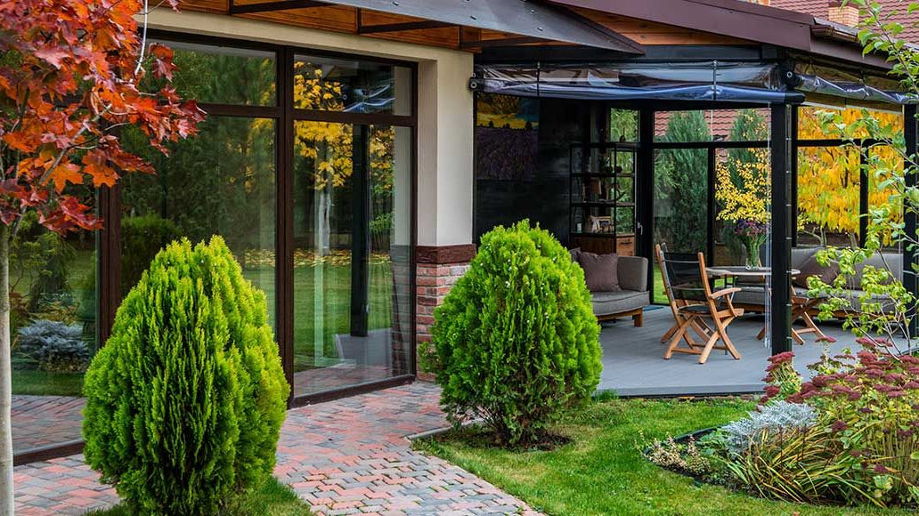 Un extérieur de maison bien entretenu